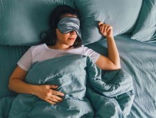 Експерти поділилися методом засинання за дві хвилини