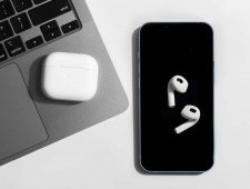 Цікаві факти про навушники Apple